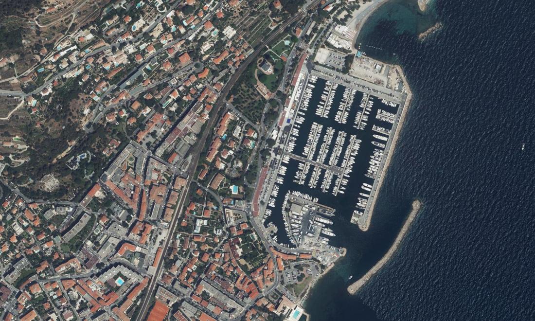 Vue aérienne — Port de Beaulieu sur mer