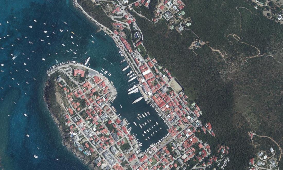 Vue aérienne — Port de Gustavia