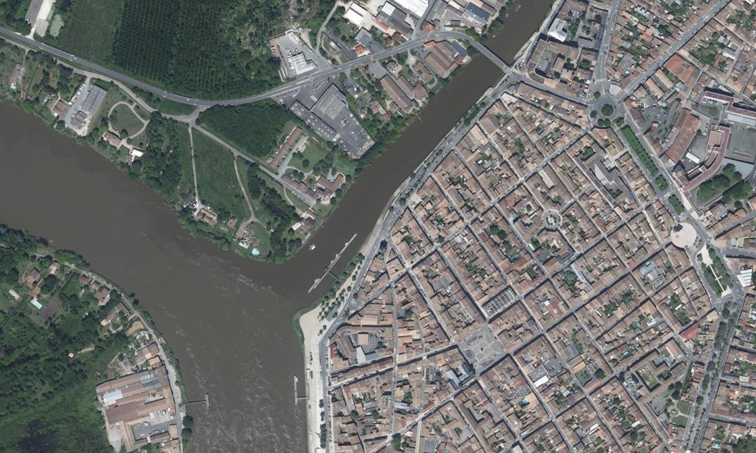 Vue aérienne — Port de Libourne Saint-Emilion
