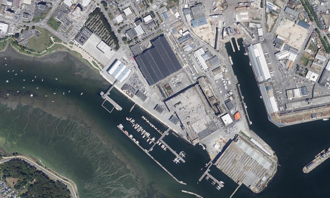 Vue aérienne — Port à sec de Lorient