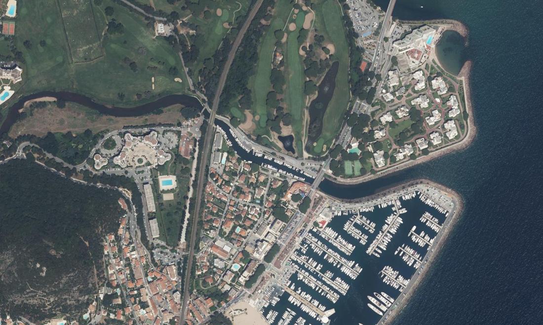 Vue aérienne — Port abri du Riou