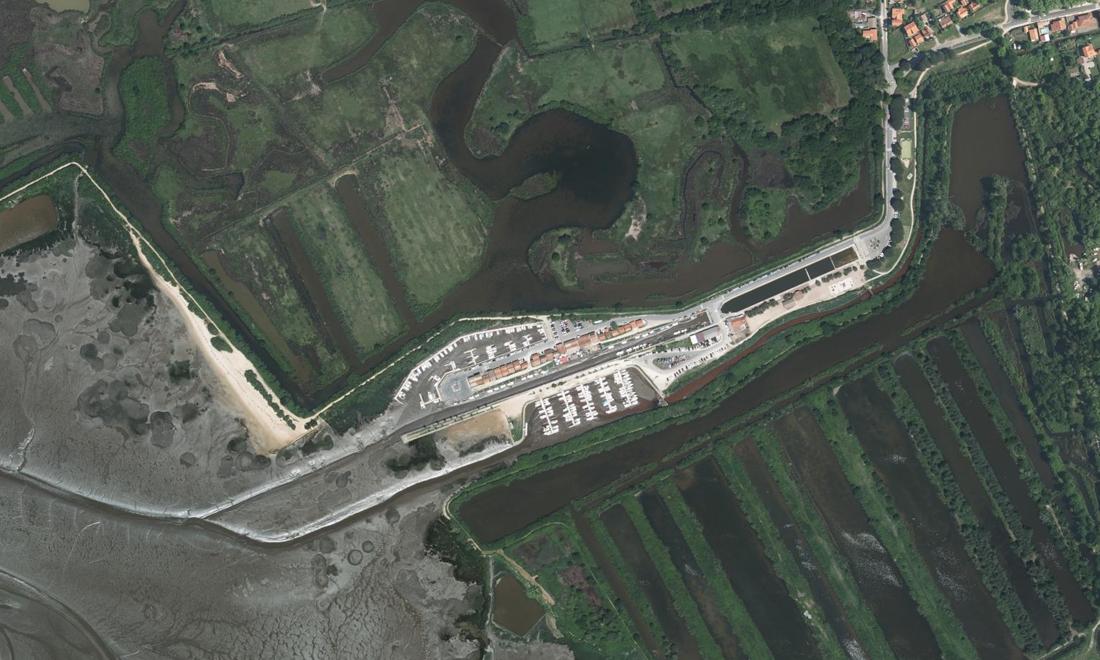 Vue aérienne — Port d'Audenge