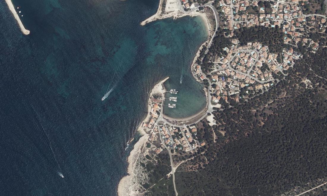 Vue aérienne — Port des Laurons