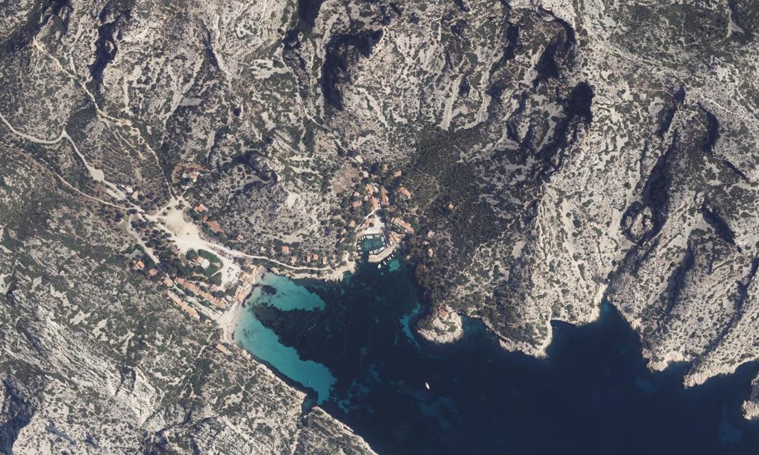 Vue aérienne — Port de Sormiou