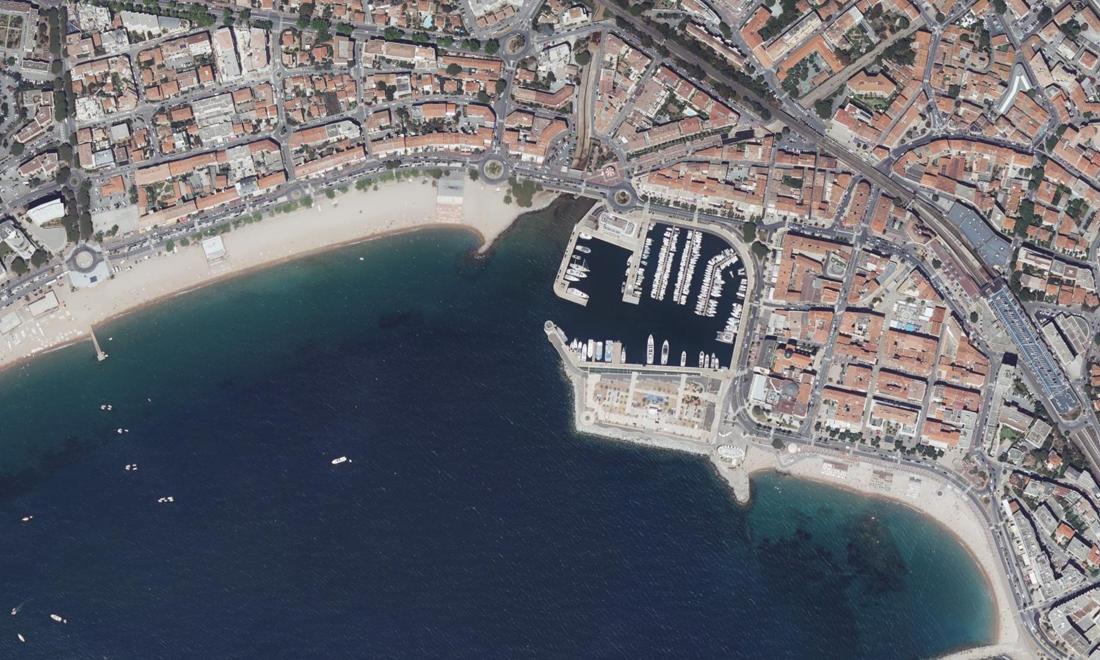 Vue aérienne — Vieux Port de Saint Raphaël